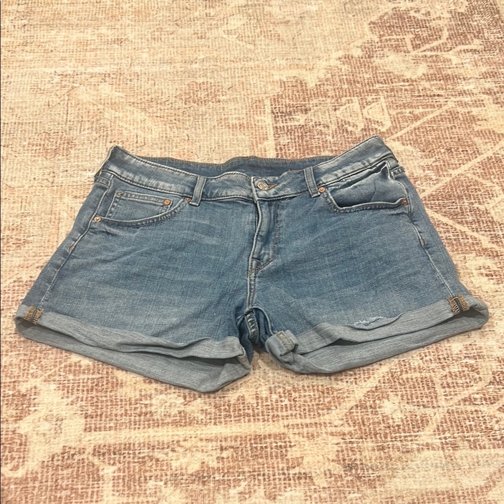 H&M Blue Jean Shorts Relaxed Fit Cuffed Hem